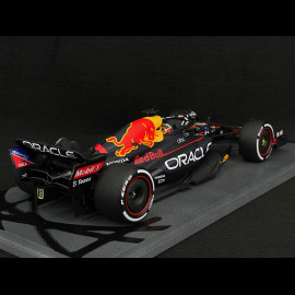 Max Verstappen Red Bull RB18 n° 1 Winner 2022 Abu Dhabi F1 Grand Prix 1/18 Spark 18S776