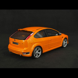 Ford Focus ST 2.5 Mk II 2006 Electric Orange 1/18 Ottomobile OT961