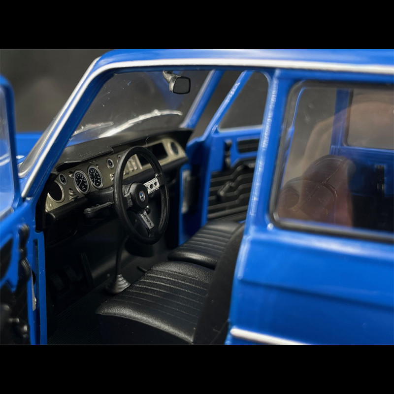 Voiture Solido Voiture Miniature de Collection 1-18 - RENAULT 8 Gordini