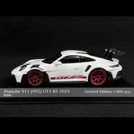 Porsche 911 GT3 RS Type 992 2023 Weiß / Rote Streifen 1/43 Minichamps 413062103