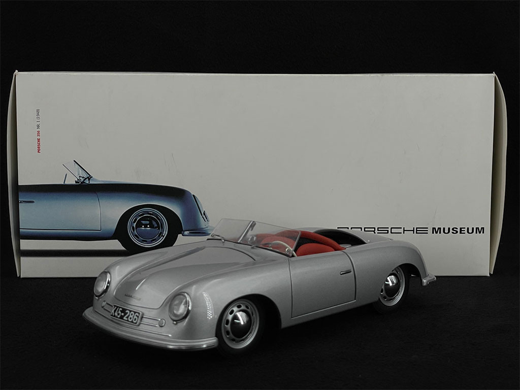 AUTOart 1/18 PORSCHE MUSEUM PORSCHE 356