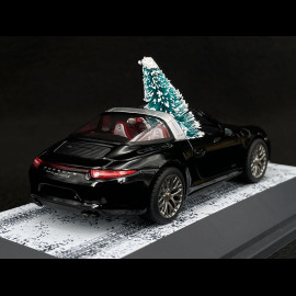 Porsche 911 Carrera 4 GTS Targa Type 992 Christmas Edition 2023 Black 1/43 Schuco 450720600