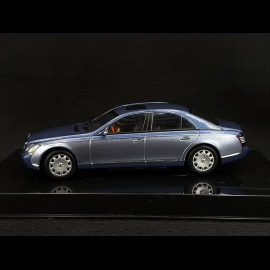 Maybach 57 SWB Mercedes-Benz 2005 2-tone Blue metallic 1/43 Autoart 56151