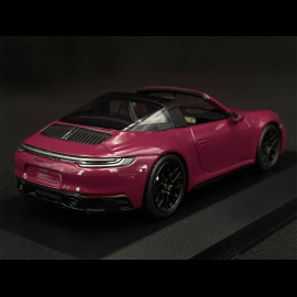 Porsche 911 Targa 4 GTS Type 992 2022 Rubystar Red 1/43 Minichamps 410061064