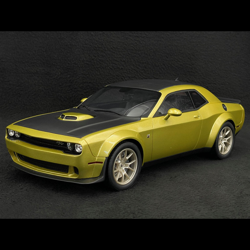 GT SPIRIT - DODGE Challenger R/T Scat Pack Widebody 50. Jubiläum Gold 2020 - ... | UK