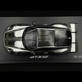 Porsche 911 GT3 RS Typ 992 2023 Weissach Package GT Silber Metallic 1/18 Spark WAP0211540P003