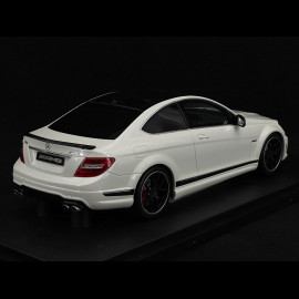 Mercedes-Benz C63 AMG 2014 Diamantweiß 1/18 GT Spirit GT899