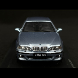 BMW M5 E39 2000 Silber Wasserblau 1/43 Solido S4310503