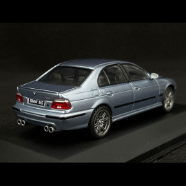 BMW M5 E39 2000 Silber Wasserblau 1/43 Solido S4310503