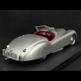 Jaguar XK120 OTS Roadster 1948 Silbergrau 1/18 Cult Scale CML008-4