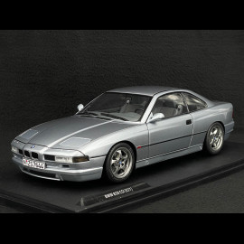 BMW 850 CSI E31 1992 Silber 1/18 Solido S1807004