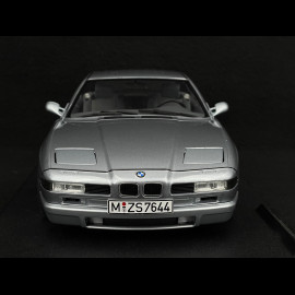 BMW 850 CSI E31 1992 Silber 1/18 Solido S1807004