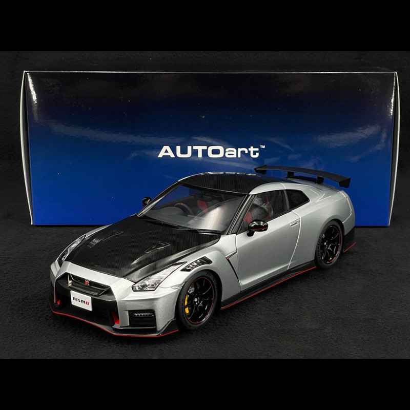 Nissan GT-R Nismo 2022 Type R35 Silver grey Ultimate / Black 1/18