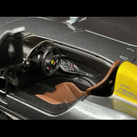 Ferrari Monza SP1 2019 Grau / Gelb 1/24 Bburago 26027