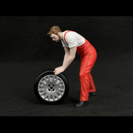 Figur Mann Mechaniker mit Rad Diorama 1/18 Premium 18026