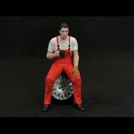 Figur Mann Mechaniker in der Pause auf dem Rad sitzend Diorama 1/18 Premium 18025-2