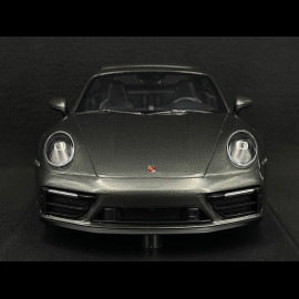 Porsche 911 Carrera 4 GTS Type 992 2020 Metallic Aventura Green 1/18 Minichamps 155063101