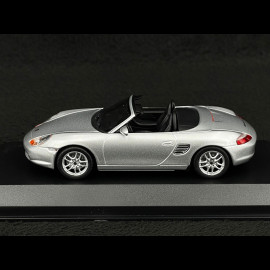 Porsche Boxster Type 986 2002 Arctic Silver Metallic 1/43 Minichamps 940062071