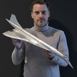 Flugzeug Concorde 1976 mit Aluminiumsockel AP460