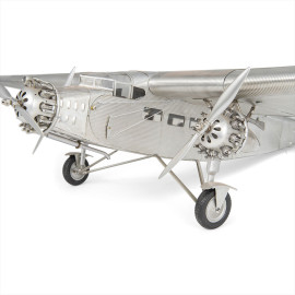 Flugzeug Ford Trimotor 1926 mit Aluminiumsockel AP452