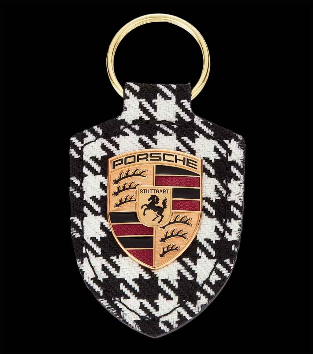 正規品・希少 Porsche ぺピタ キーホルダー Porsche Pepita Crest キーホルダーポルシェ ペピタ柄