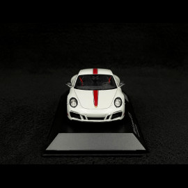 Porsche 911 Carrera GTS type 991 Mk II crayon grey / red stripes 1/43 Spark WAX02020055
