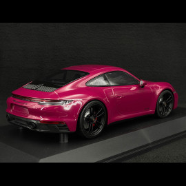 Porsche 911 Carrera 4 GTS Type 992 2020 Ruby Star Red 1/18 Minichamps 155063102