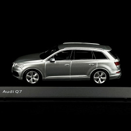 Audi Q7 Quattro V8 TDI 2015 Silber 1/43 Spark 5011407613