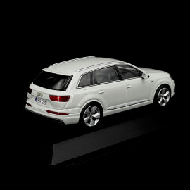 Audi Q7 Quattro V8 TDI White 1/43 Spark 5011407623