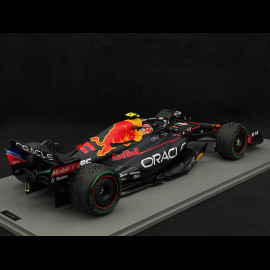 Sergio Perez Red Bull Racing RB18 n° 11 Winner GP Singapore 2022 F1 1/12 Spark 12S033