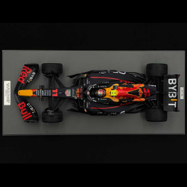 Sergio Perez Red Bull Racing RB18 n° 11 Winner GP Singapore 2022 F1 1/12 Spark 12S033