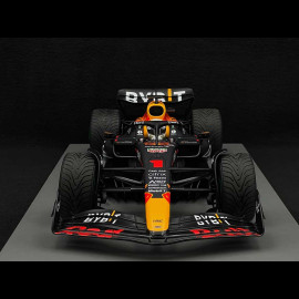 Max Verstappen Red Bull Racing RB18 n° 1 Sieger GP Japan 2022 F1 Weltmeister 2022 1/12 Spark 12S034