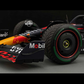 Max Verstappen Red Bull Racing RB18 n° 1 Sieger GP Japan 2022 F1 Weltmeister 2022 1/12 Spark 12S034