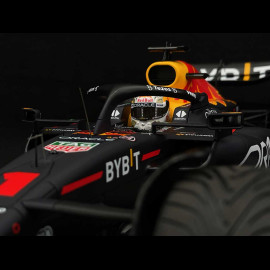 Max Verstappen Red Bull Racing RB18 n° 1 Sieger GP Japan 2022 F1 Weltmeister 2022 1/12 Spark 12S034