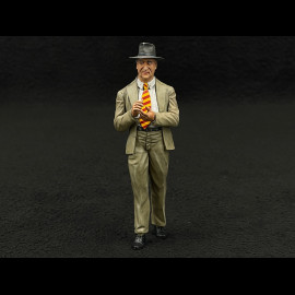 Enzo Ferrari Figurine Diorama 1/18 Le Mans Miniatures FLM118038