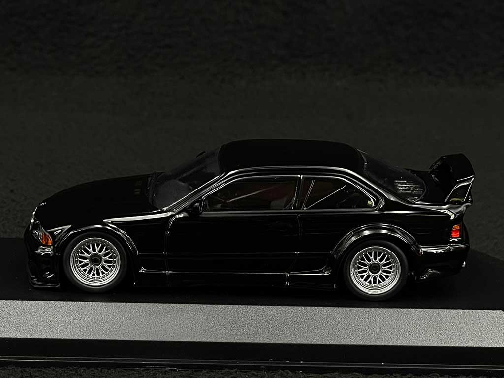 Ut models 1/18 bmw M3 E36 GTR bleue Estoril Ut models 1/18 bmw M3 E36 GTR bleue Estoril