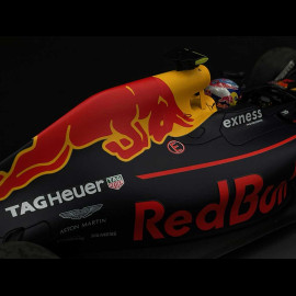 Max Verstappen Red Bull Racing RB12 n° 33 Winner GP Spain 2016 F1 1/18 Minichamps 117160333