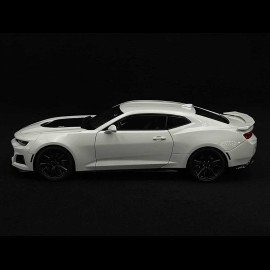 Chevrolet Camaro ZL1 2017 Summit Weiß 1/18 AutoArt 71206