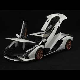 Lamborghini Sian Hybrid FKP37 2020 White 1/18 Bburago 11046W