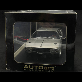 Lamborghini Espada 1968 Silber 1/18 Autoart 74501