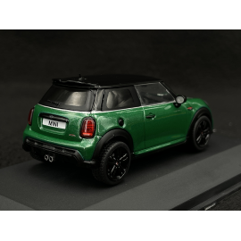 Mini Cooper John Works 2023 British Racing Green 1/43 Solido S4315002