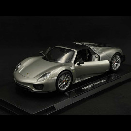 Porsche 918 Spyder 2014 Silber / Schwarz 1/18 Welly 18051HGRC