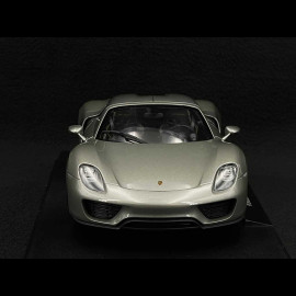 Porsche 918 Spyder 2014 Silber 1/18 Welly 18051HGR