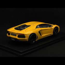 Lamborghini Aventador LP700-4 2011 Gelb 1/18 Welly 18041YE