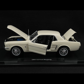 Ford Mustang 1964 White 1/18 Welly 12519HWH