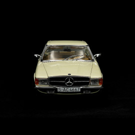 Mercedes-Benz 350 SL R107 Hardtop 1977 Elfenbein 1/18 Sunstar 4667