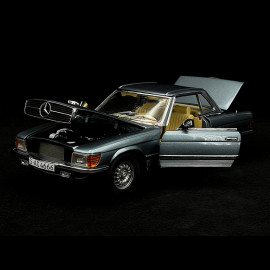 Mercedes-Benz 350 SL R107 Hardtop 1977 Hellblau Metallic 1/18 Sunstar 4666