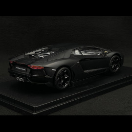 Lamborghini Aventador LP700-4 2011 Matt Black 1/18 Welly 18041BK