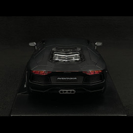 Lamborghini Aventador LP700-4 2011 Matt Black 1/18 Welly 18041BK