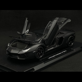 Lamborghini Aventador LP700-4 2011 Matt Black 1/18 Welly 18041BK